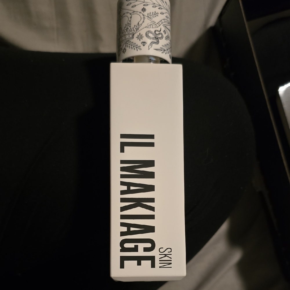 IL MAKIAGE White Skin Product